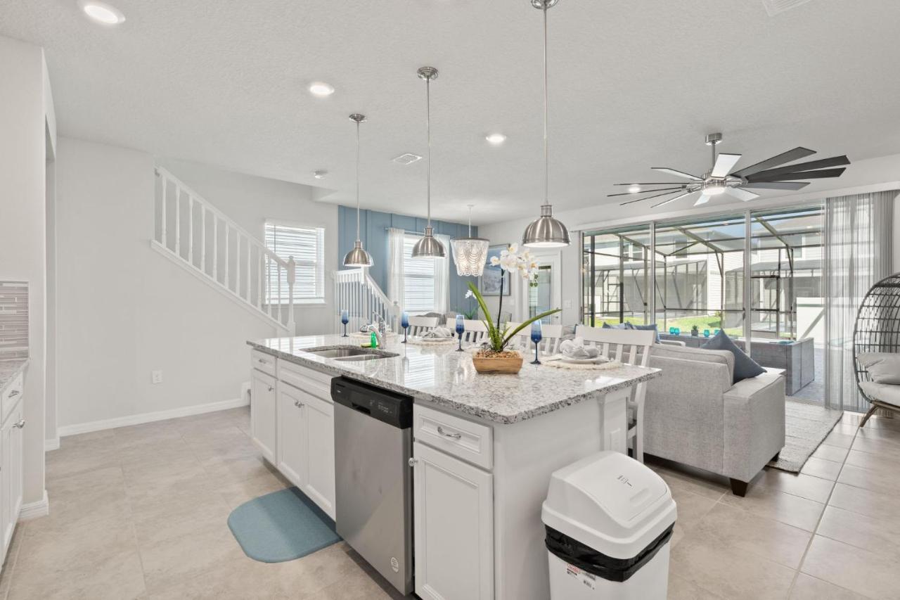 New To Market New Construction 5 Bed Retreat In World Famous Windsor Island Davenport Eksteriør billede